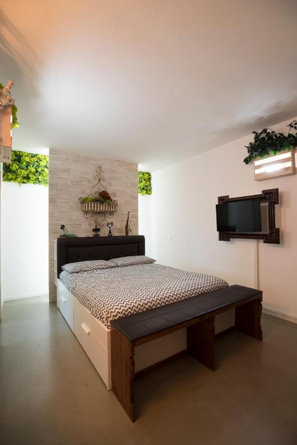 Come Sentirsi A Casa Piacenza Exteriör bild